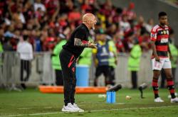 lol合区-塞维利亚球队备战下一场比赛，雄心勃发的简单介绍