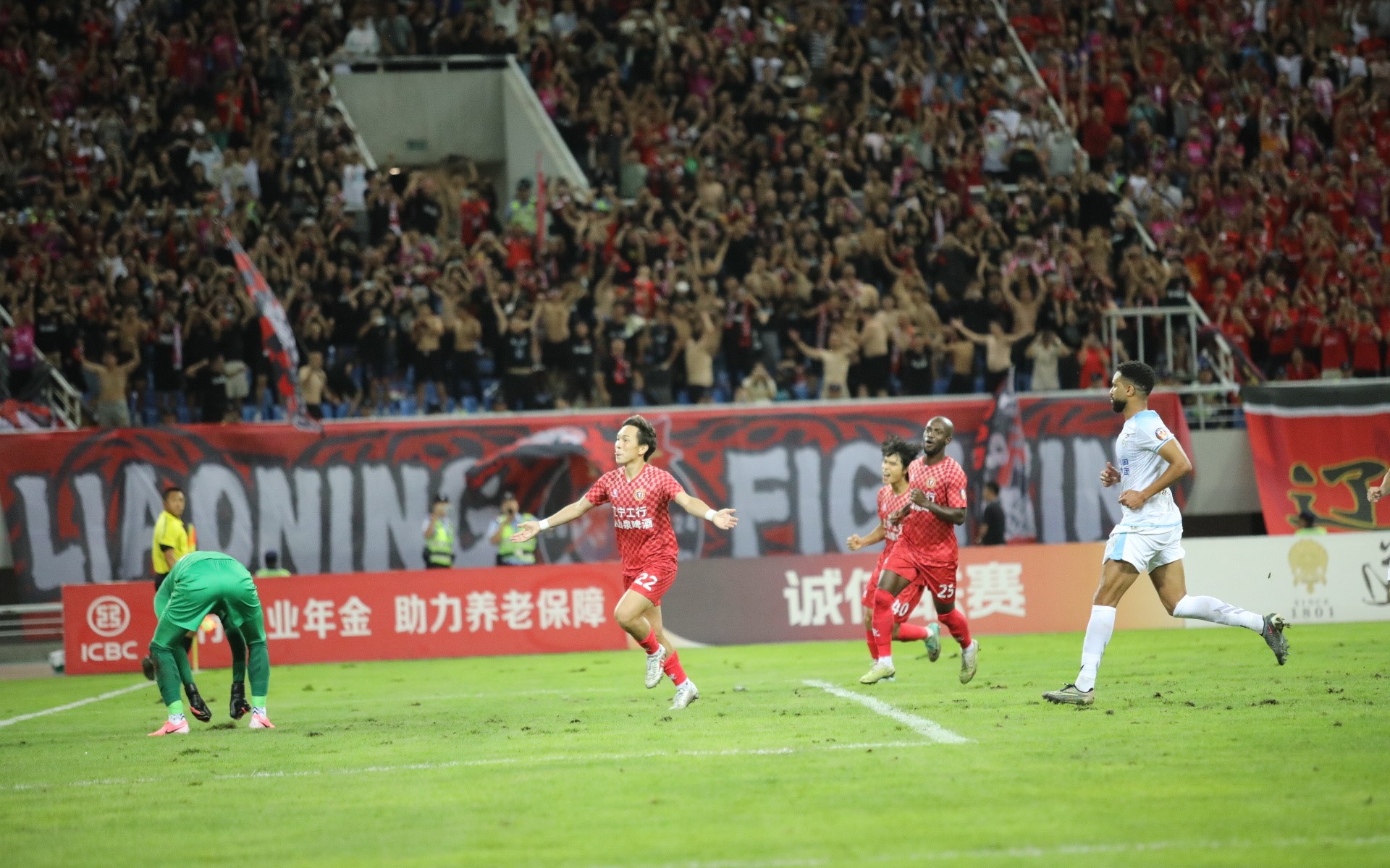 日本篮球明星赛事精彩纷呈，球迷热情高涨的简单介绍