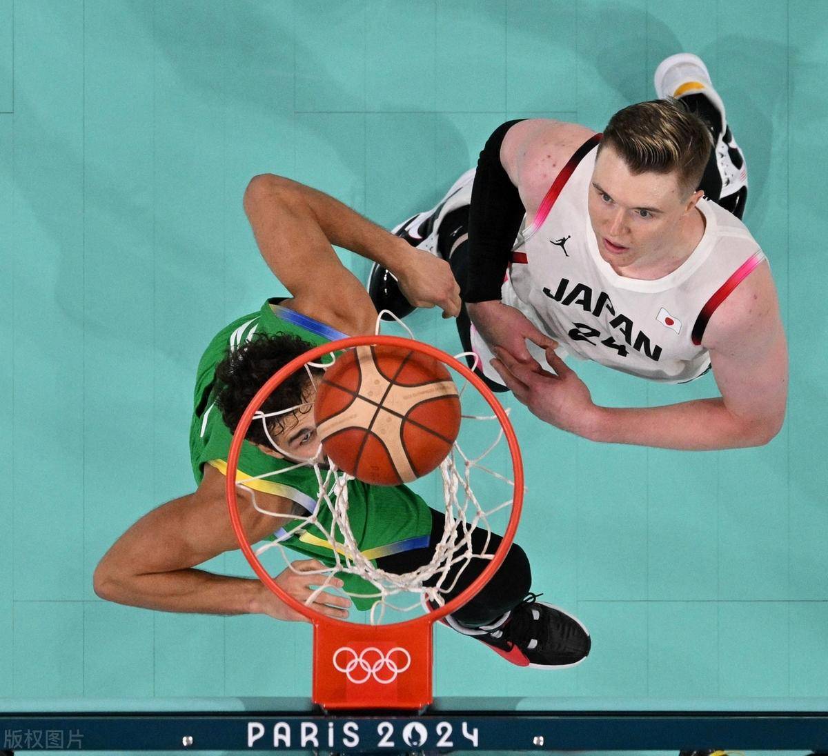 日本篮球明星赛事精彩纷呈，球迷热情高涨的简单介绍