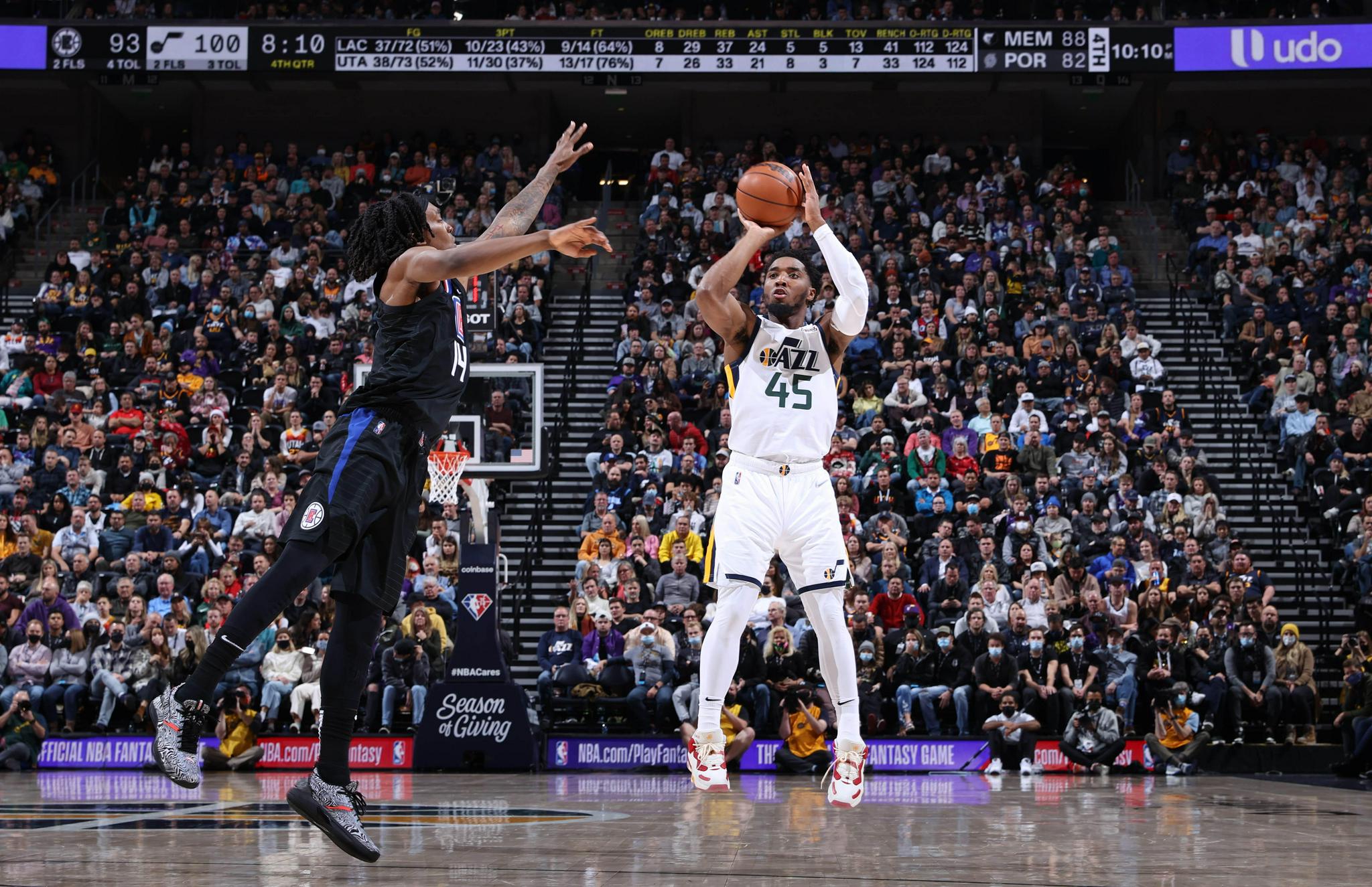 阿曼球队豪取六连胜,迅速冲上积分榜第一 阿曼球队豪取六连胜,迅速冲上积分榜第一