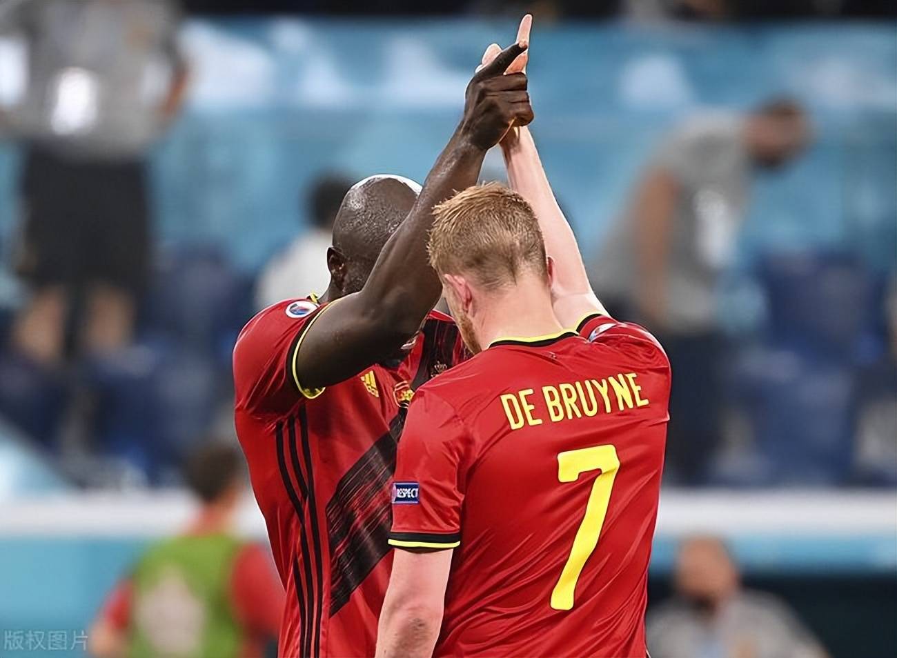 捷克力克爱沙尼亚，成功晋级欧预赛16强