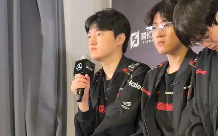 DRX碾压WBG，Xiaohu线上压制力十足宿命之战小组赛，锁定晋级资格的简单介绍