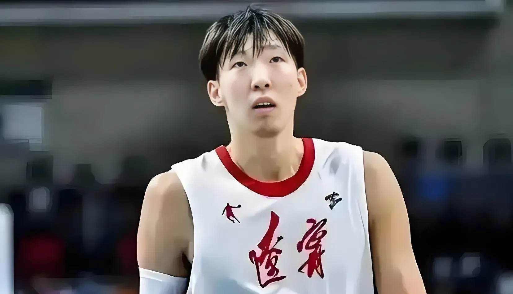 关于广东队险胜魔术，周琦扛起全队的信息